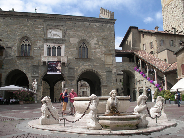 Bergamo-Piazza Vecchia