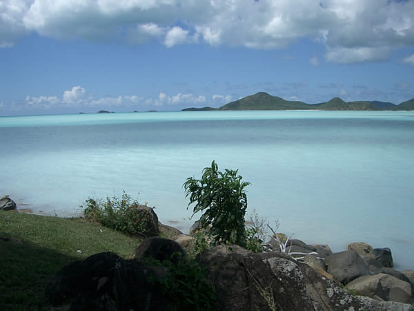 antigua-cocobay-resort-acqua-stupenda.jpg