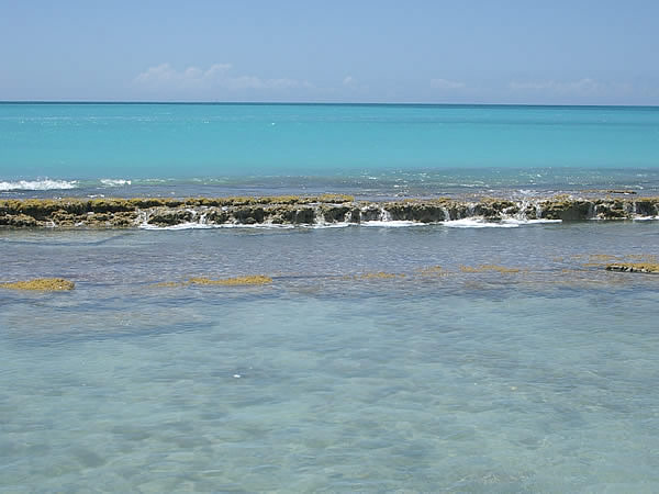 (antigua-darkwood-beach-barriera.jpg