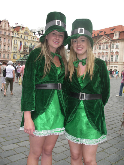 Ragazze-in verde-1