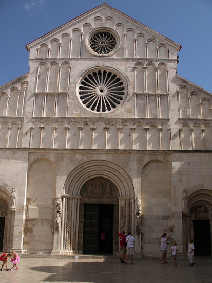 Zara-Sant Anastasia-1