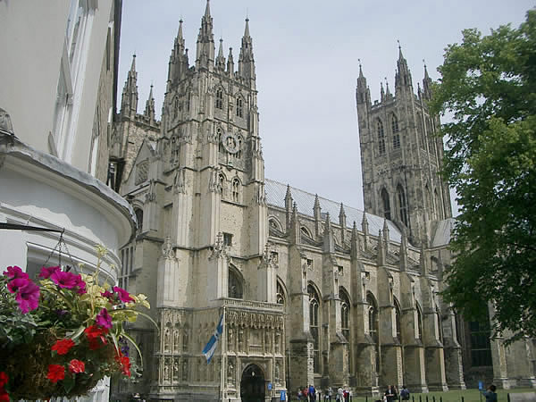 canterbury-cattedrale-1.jpg