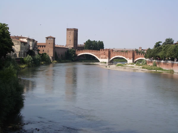 verona-pontescaligero5.jpg