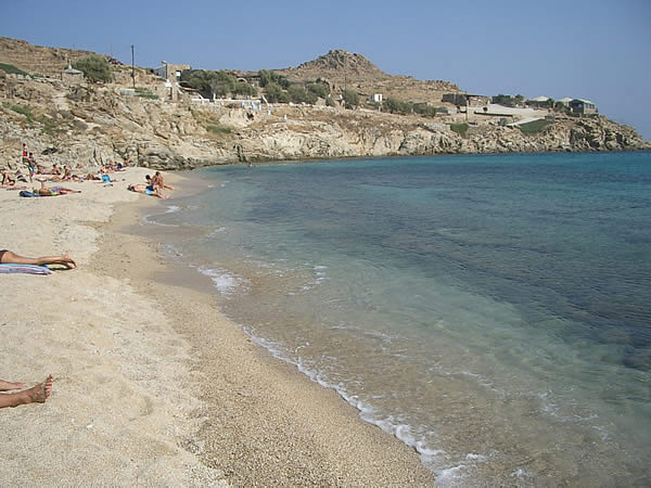 mikonos-paradise-beach-2.jpg