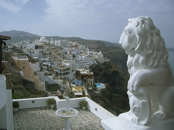santorinieleone.jpg