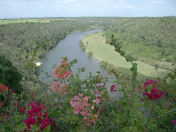 altos-de-chavon-fiori-1.jpg