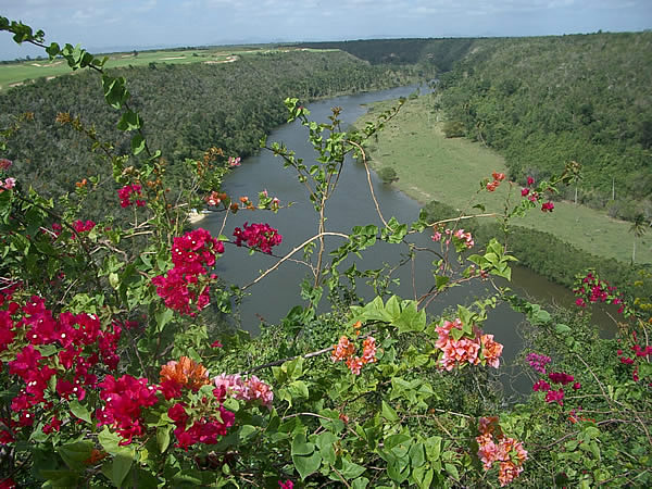 altos-de-chavon-fiori-5.jpg