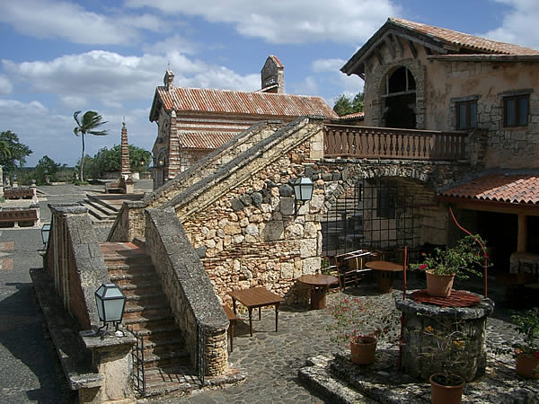 altos-de-chavon-scaliniepozzo.jpg